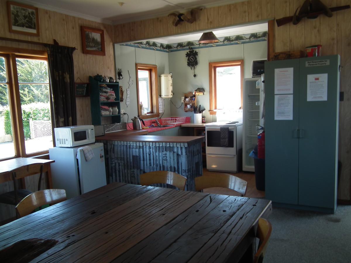 Monowai Mountains Edge Cabins מראה חיצוני תמונה