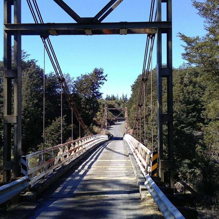 Monowai Mountains Edge Cabins מראה חיצוני תמונה